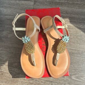 Women's 8M Carlos Santana Elegant Shimmer Gold
Tropical Sandals